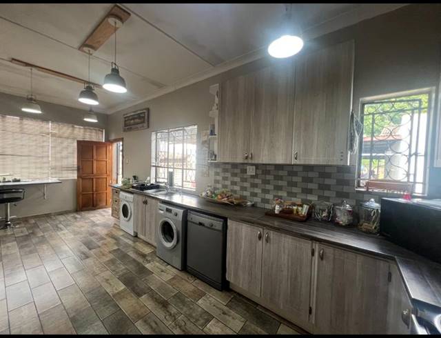 3 BEDROOM HOUSE FOR SALE IN VILLIERIA